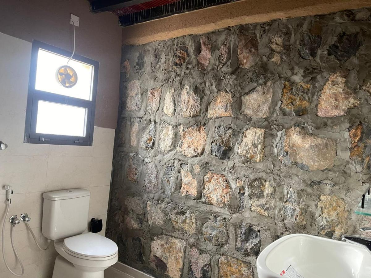 Rose Guesthouse Al 'Aqar Dış mekan fotoğraf